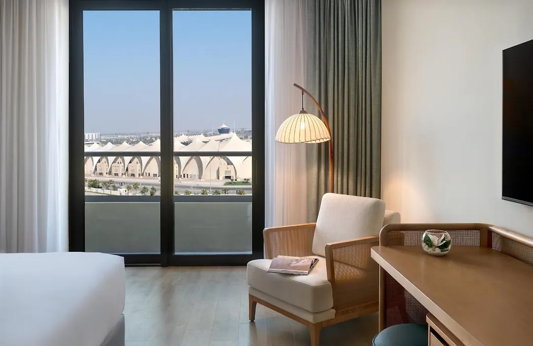 Yas Plaza Mangroves By Ihg-1